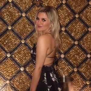 Meet your Posher, Claudia